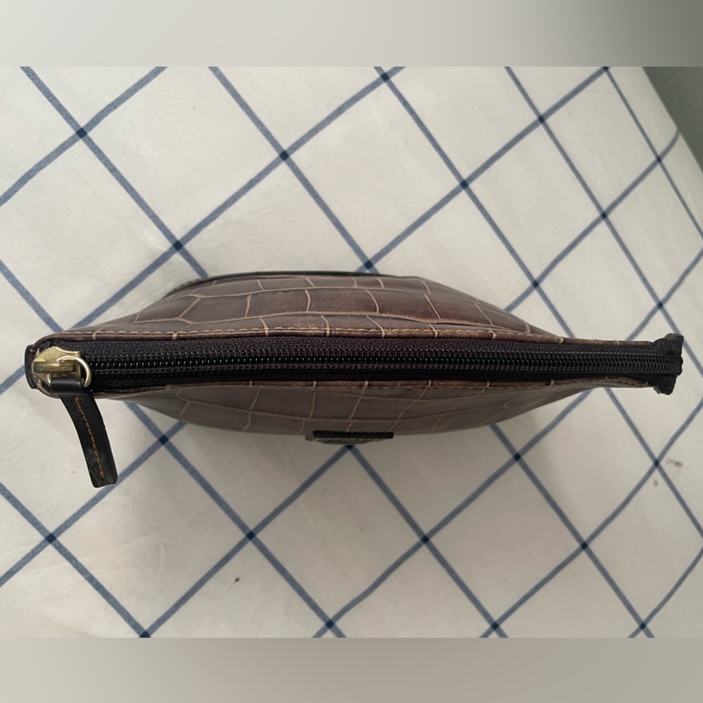 Dooney Bourke Brown Crocodile-Embossed Leather Makeup Toilerty Bag - Picture 4 of 9